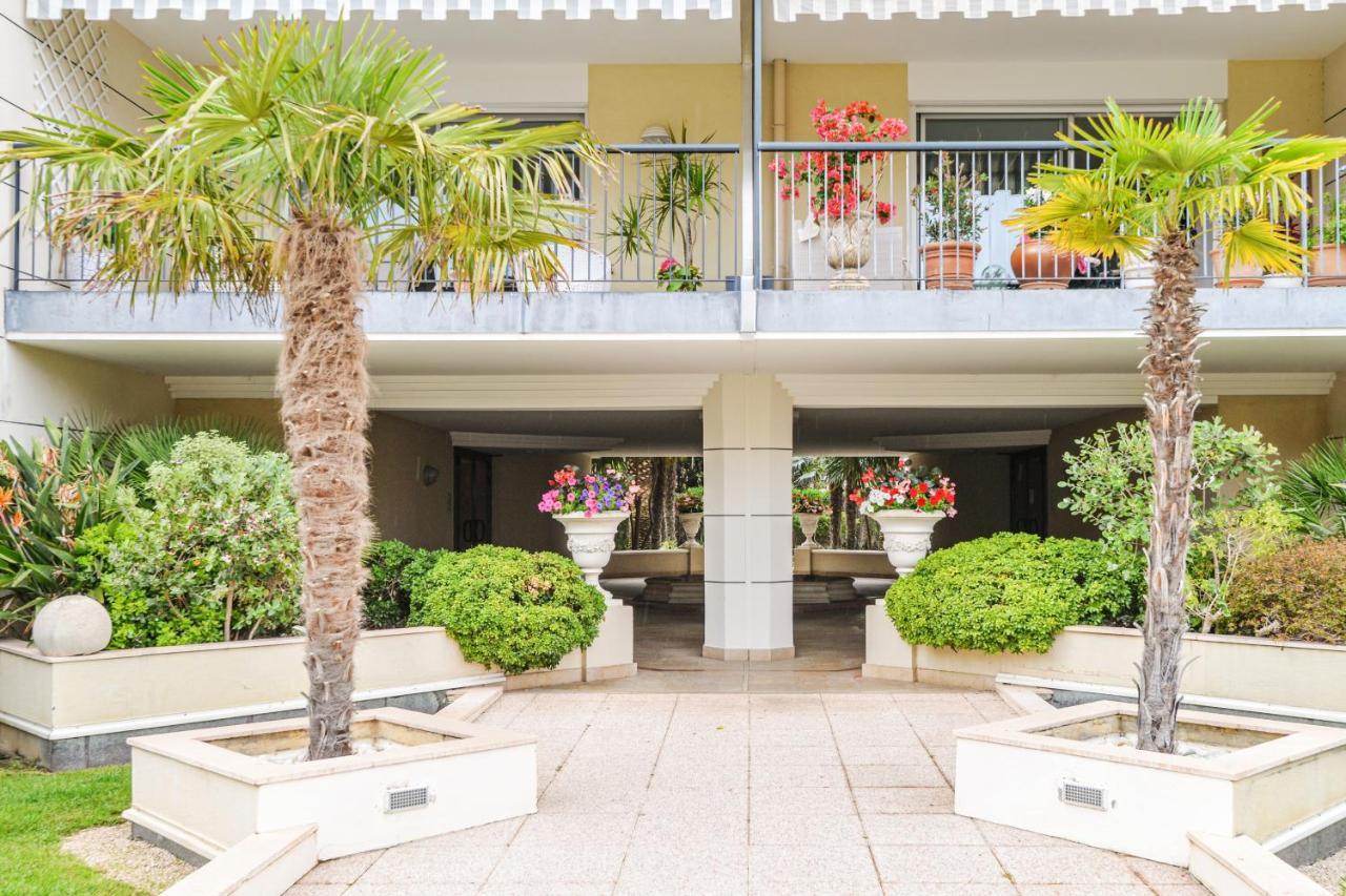 Le Lido - Piscine, Proche Plage Cagnes-sur-Mer Bagian luar foto